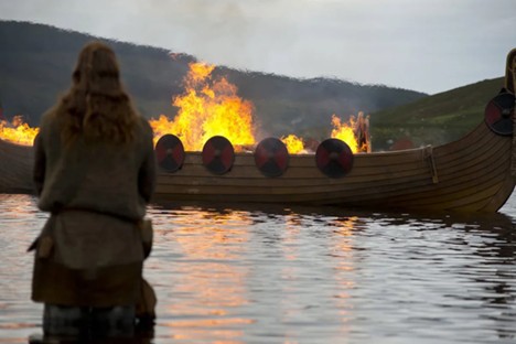 Самые странные ритуалы мира, связанные с водой