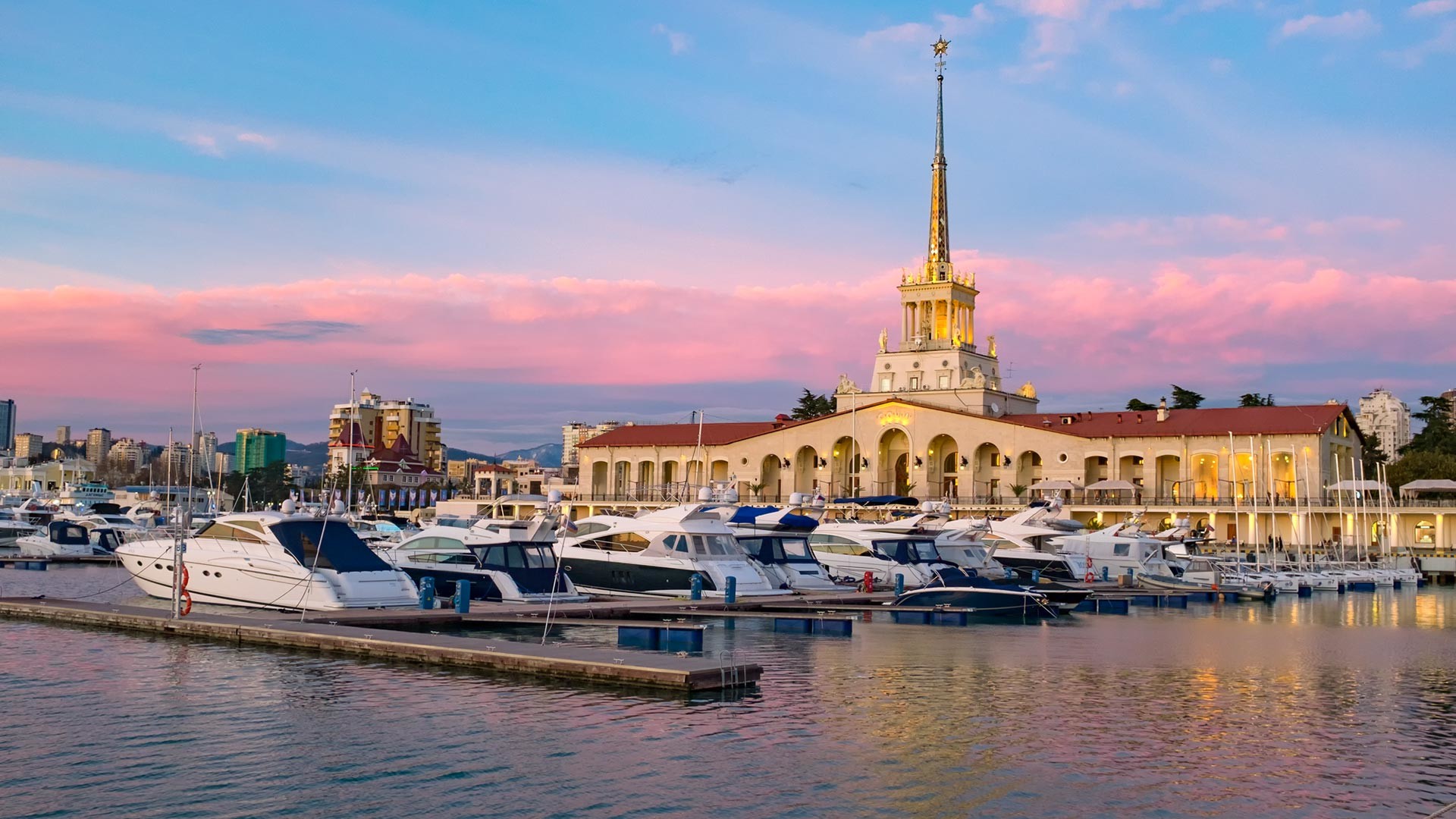 Жизнь приморских городов в условиях приливов и отливов